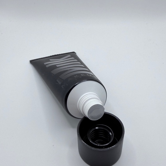 MILK MAKEUP Pore Eclipse Mattifying + Blurring Makeup Primer Sealed not in box - Picture 3 of 3